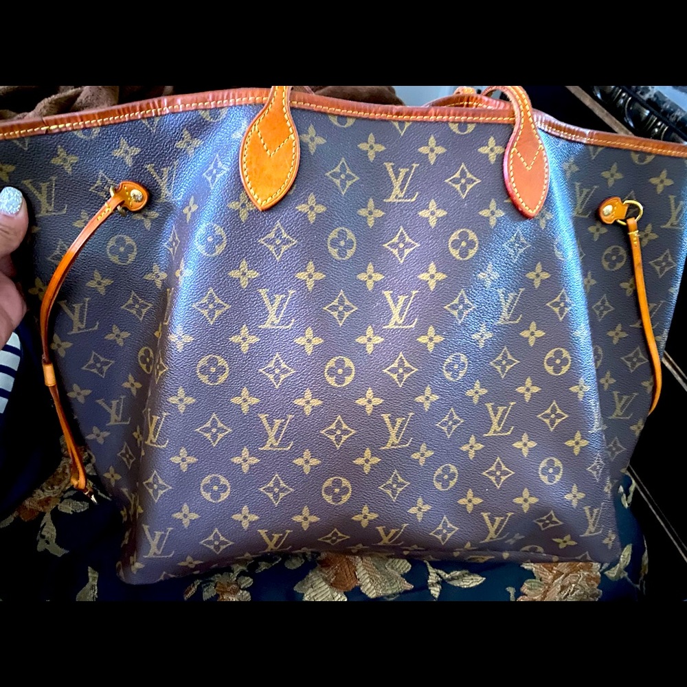 LV Neverfull